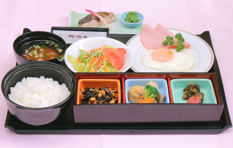 朝食